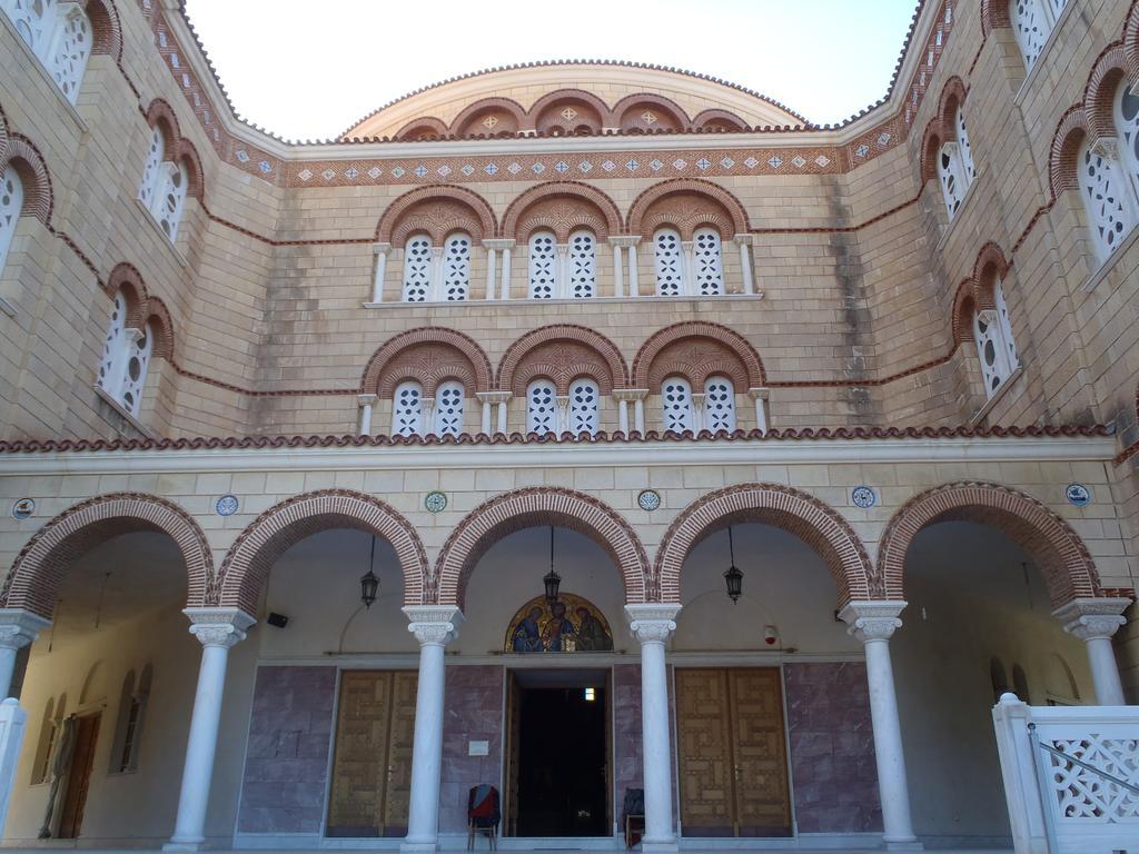 Stefanie Studios Aegina Екстериор снимка