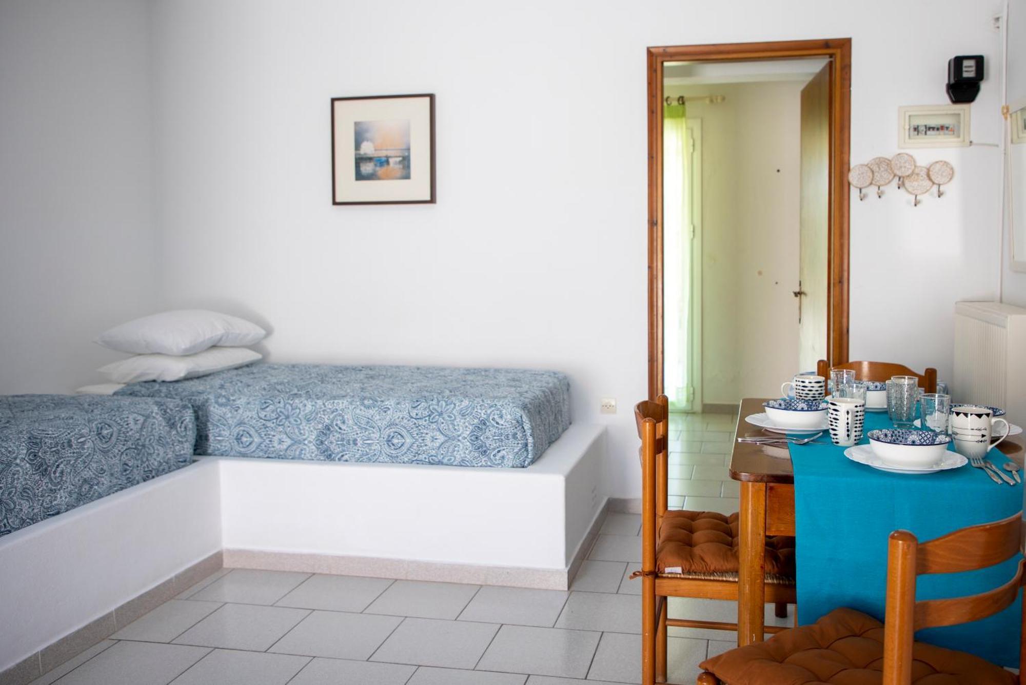 Stefanie Studios Aegina Екстериор снимка