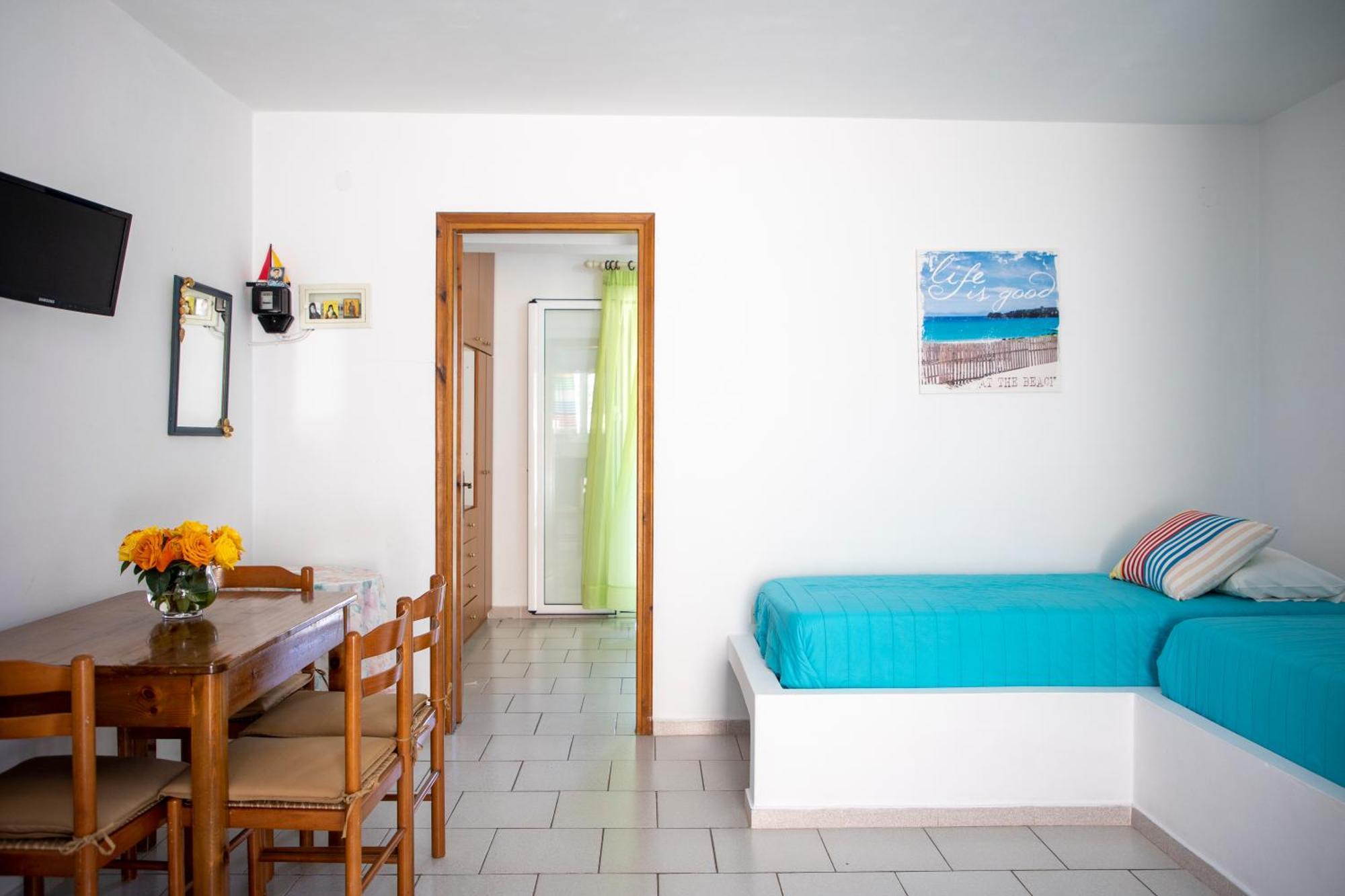 Stefanie Studios Aegina Екстериор снимка