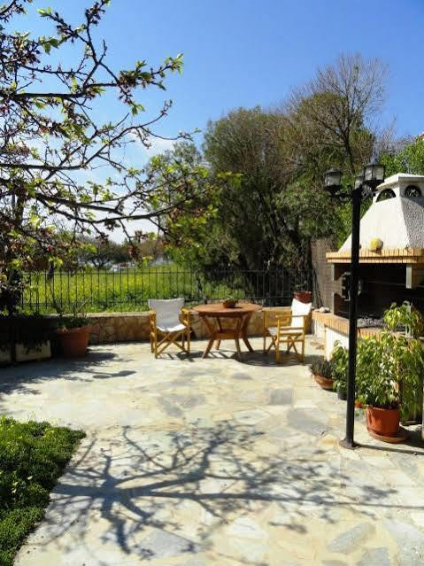 Stefanie Studios Aegina Екстериор снимка